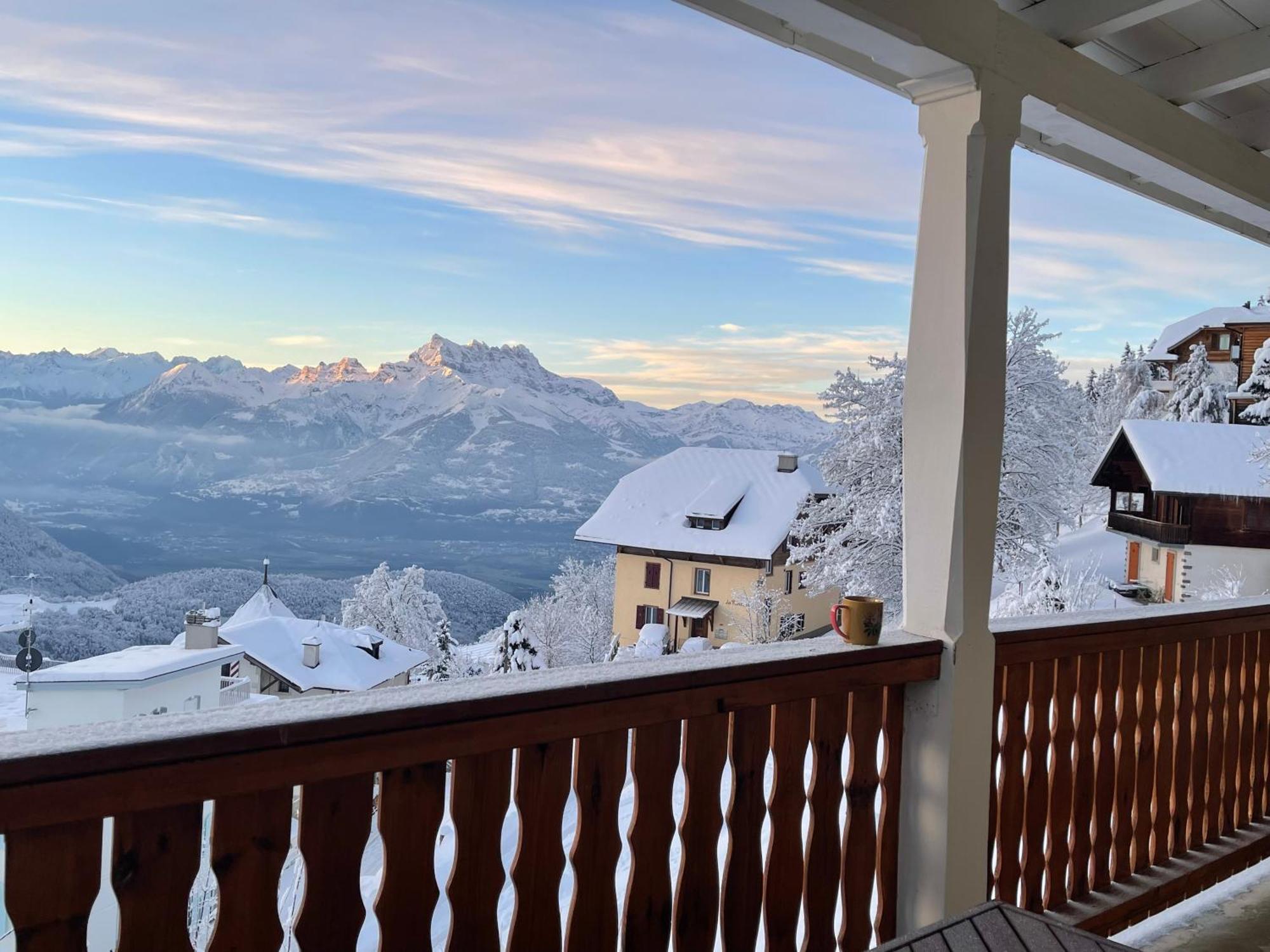 Charmant Appartement Au Vagabond Leysin Exterior photo